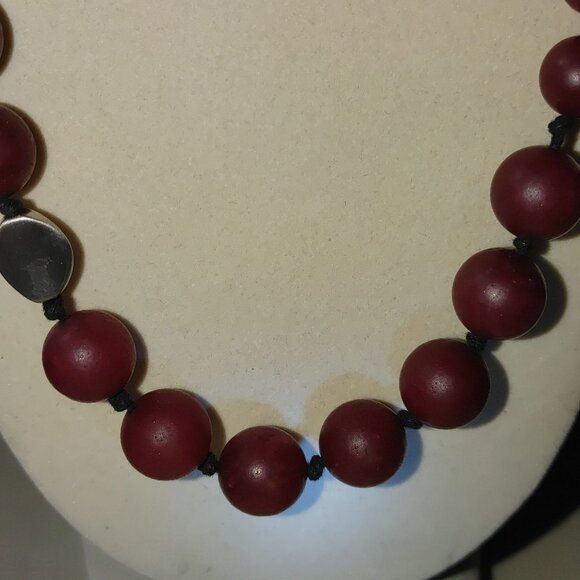 Jade Bead Necklace Dyed Silvertone Accent Adjustable Polyester Cord 25-36 Inches - Picture 13 of 16